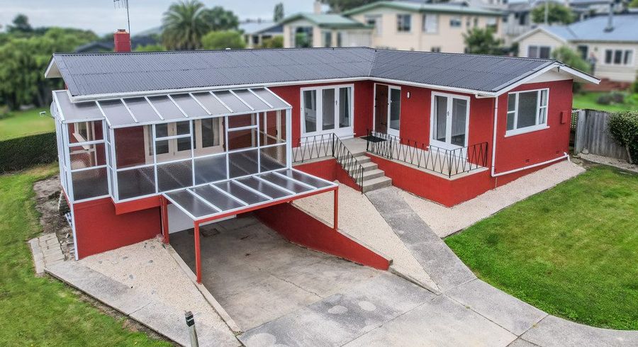  at 90 Wansbeck Street, Holmes Hill, Oamaru
