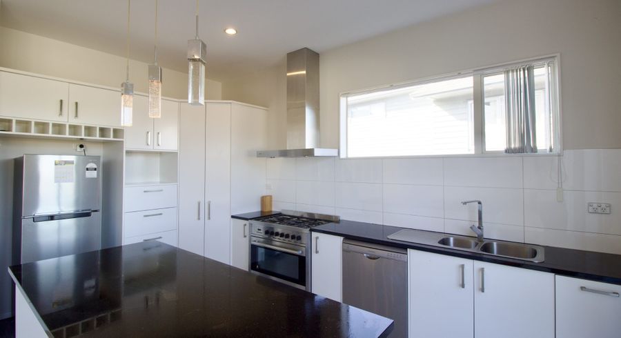  at 16 Lucca Crescent, Flat Bush, Manukau City, Auckland