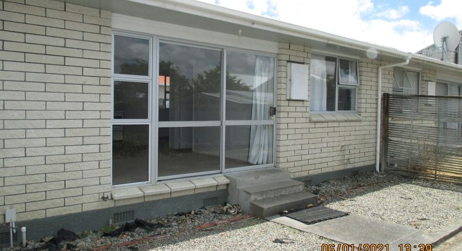  at 2/135 Ferguson Street, West End, Palmerston North, Manawatu / Whanganui