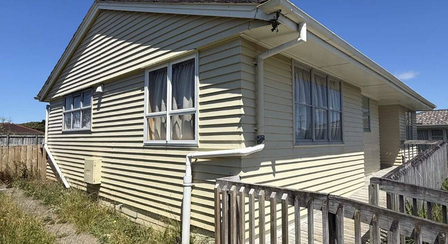  at Mangere East, Manukau City, Auckland
