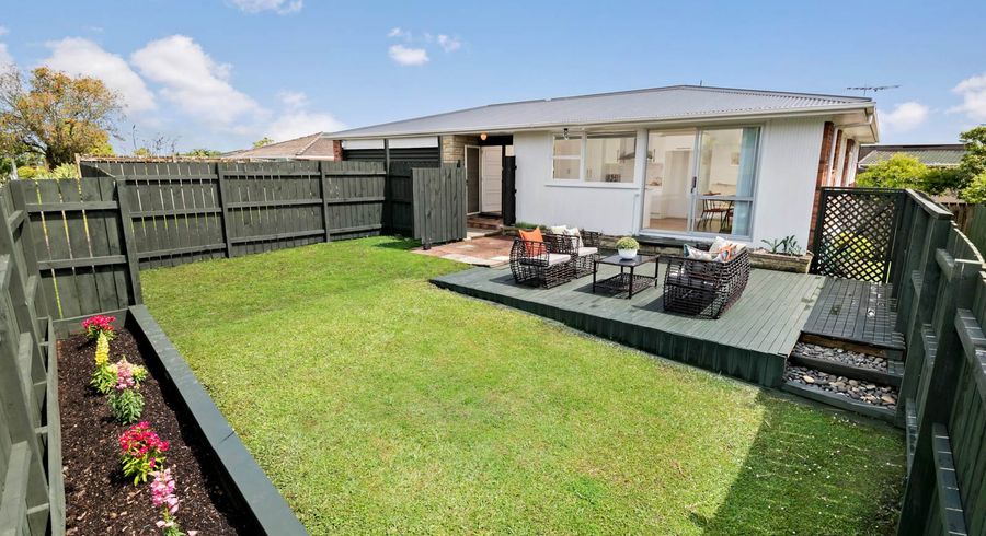  at 12 Landop Terrace, Howick, Auckland