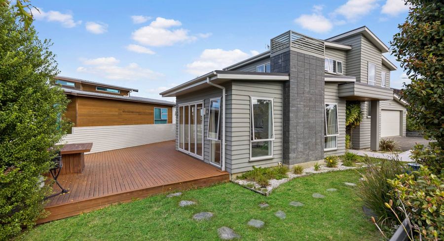  at 2 Caldera Drive, Long Bay, Auckland
