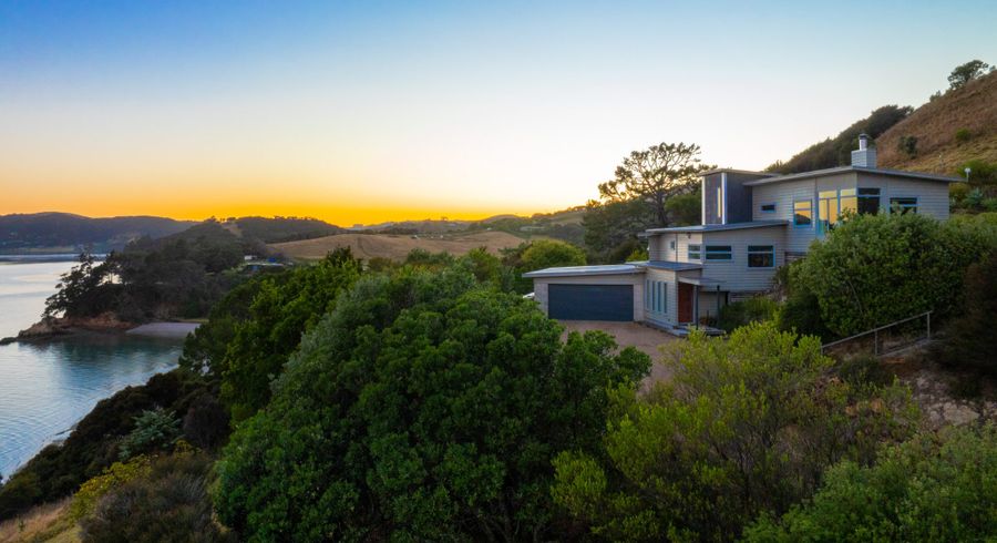  at 29 Rothschild Terrace, Waiheke Island, Waiheke Island, Auckland