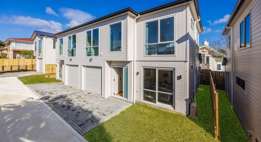  at 4C Collie Street, Hill Park, Manukau City, Auckland