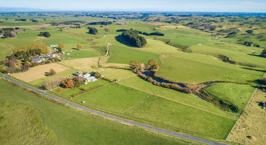  at 1564 Cheltenham Hunterville Road, Waituna West