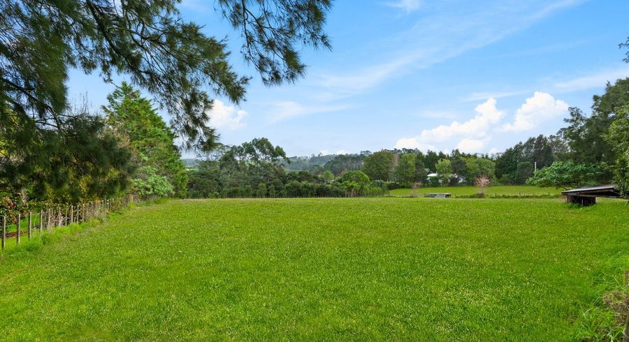  at 112 Sanders Road, Paremoremo, North Shore City, Auckland