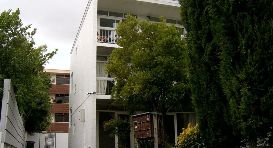  at 9/37 Edenvale Cres, Mount Eden, Auckland City, Auckland
