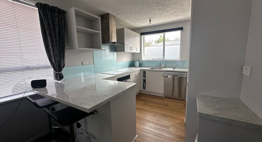  at 2/11 Rutherford Street, Woolston, Christchurch City, Canterbury