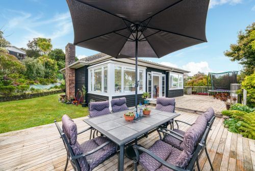  at 3 Kukupa Road, Sunnyvale, Waitakere City, Auckland