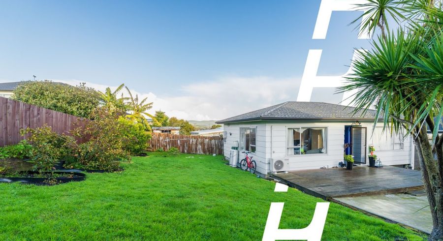  at 2/17b Lavelle Rd, Henderson, Waitakere City, Auckland