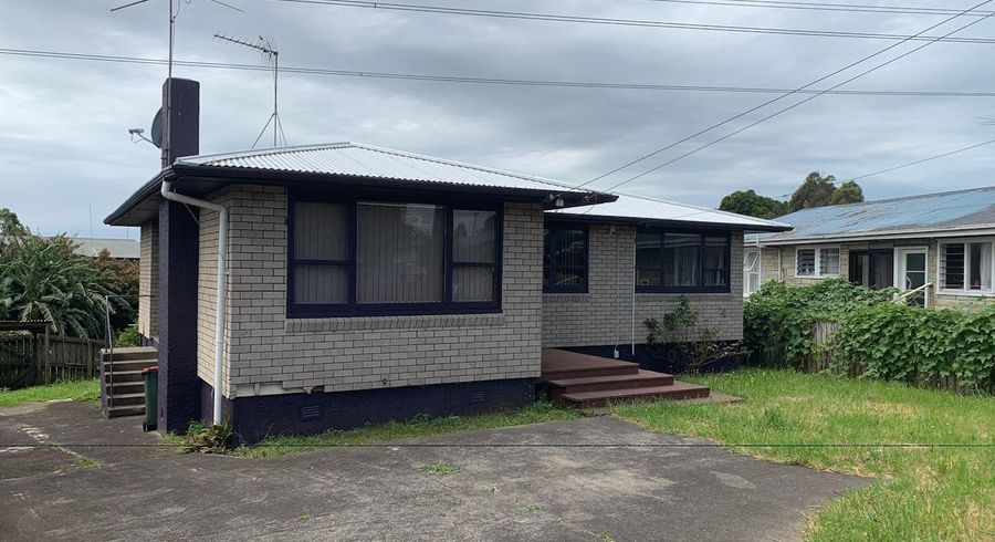  at 90 Clayton Avenue, Otara, Auckland