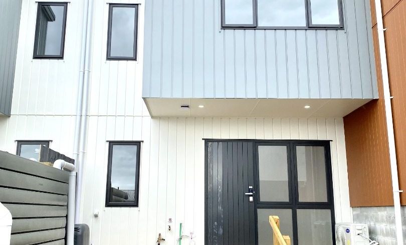  at 8/6 Kereru Street, Henderson, Auckland