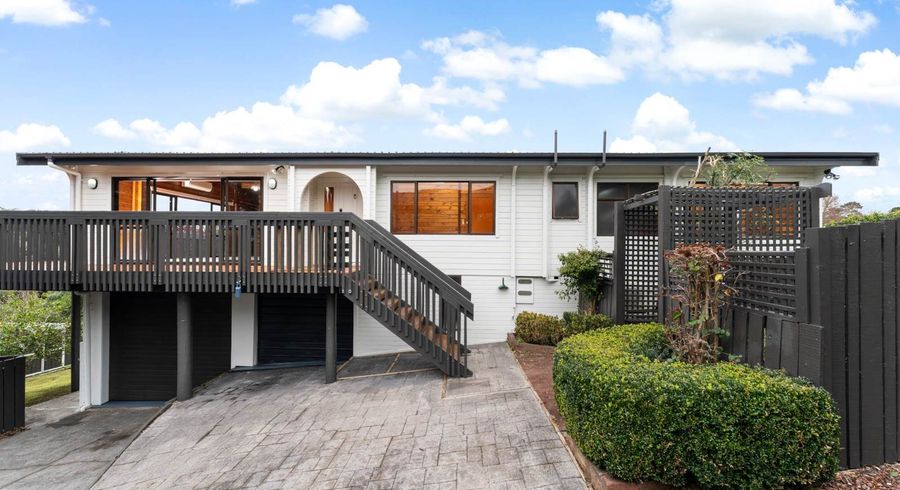  at 10 Lagoon Way, West Harbour, Waitakere City, Auckland
