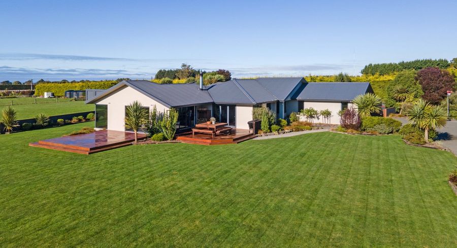  at 698 Landsborough Road, Claremont
