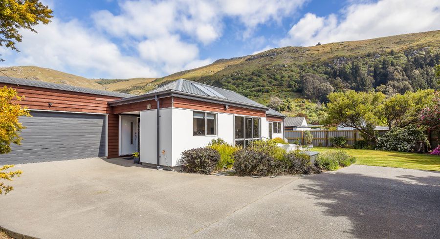  at 1/3 Sumnervale Drive, Sumner, Christchurch