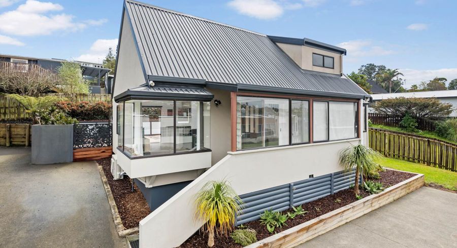  at 2B Beverley Road, Stanmore Bay, Whangaparaoa