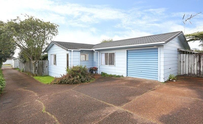  at 2/4 Northall, New Lynn, Waitakere City, Auckland