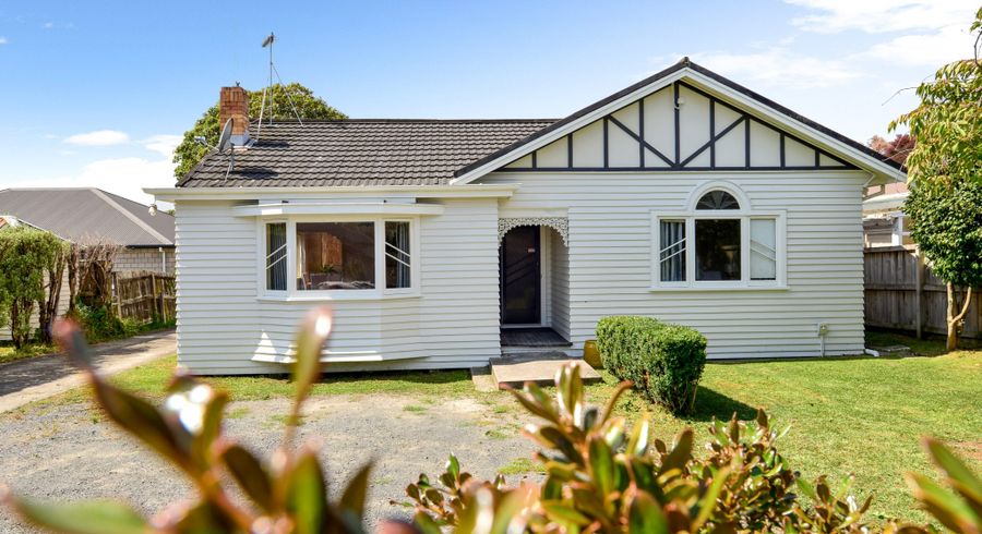  at 13 Bond Street, Hamilton East, Hamilton, Waikato