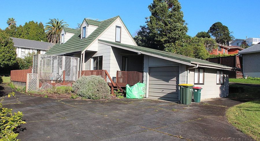  at 58 John Downs Drive, Browns Bay, North Shore City, Auckland