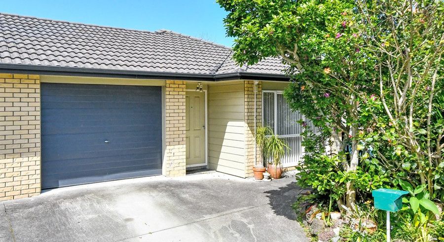  at 5 Clare Place, Favona, Auckland