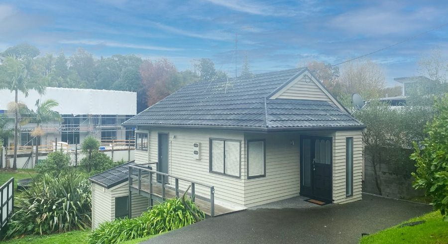  at 88 Beach Road, Castor Bay, North Shore City, Auckland