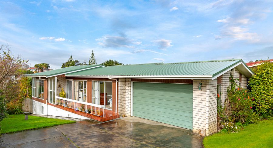  at 10 Catton Crescent, Mount Roskill, Auckland