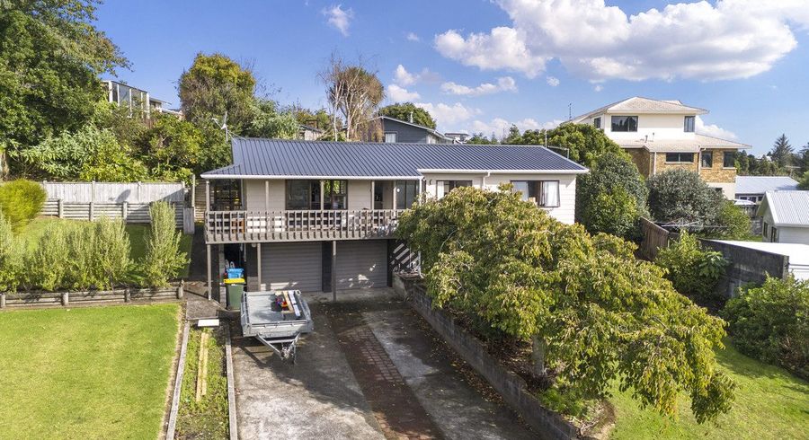  at 6 Winstone Place, Highlands Park, New Plymouth, Taranaki
