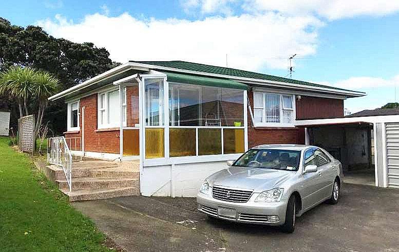  at 2/5 Landop Terrance, Howick, Manukau City, Auckland