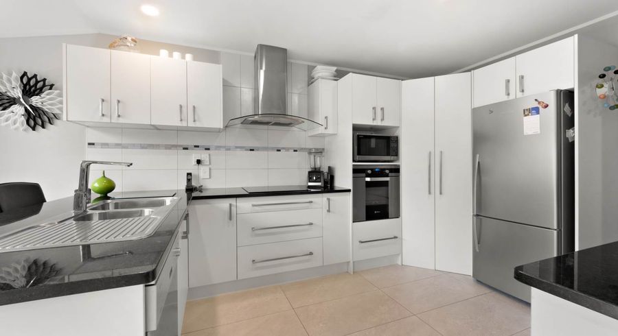  at 129B Parrs Cross Road, Glen Eden, Auckland
