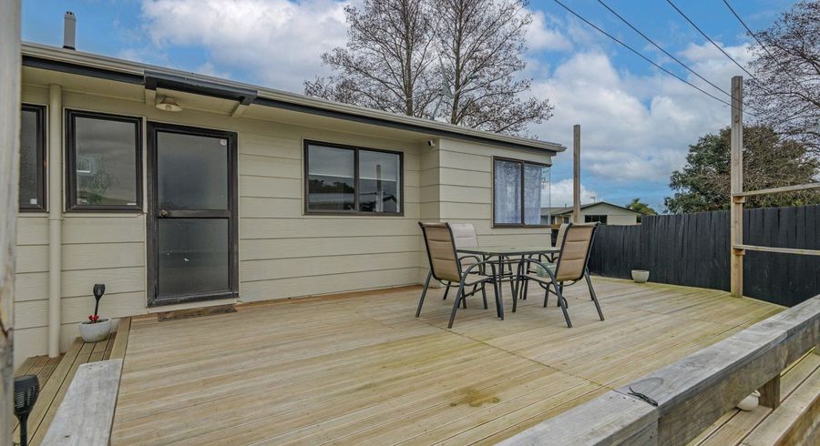  at 19 Gladys Place, Kelvin Grove, Palmerston North, Manawatu / Whanganui