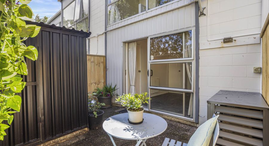  at 5/25 Inverness Road, Browns Bay, North Shore City, Auckland