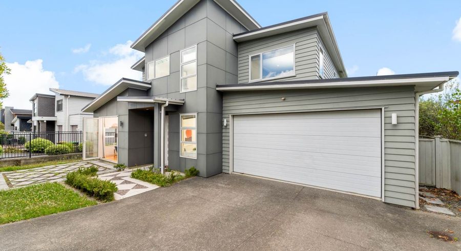  at 18 Remuremu Street, Long Bay, Auckland
