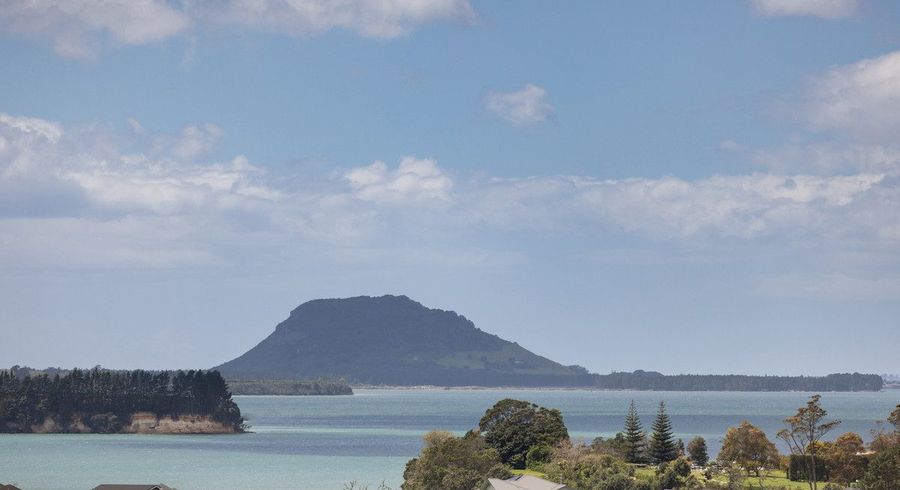  at 32 Ridge Drive, Omokoroa, Western Bay Of Plenty, Bay Of Plenty