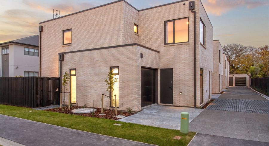  at 2/44 Winchester Street, Merivale, Christchurch City, Canterbury
