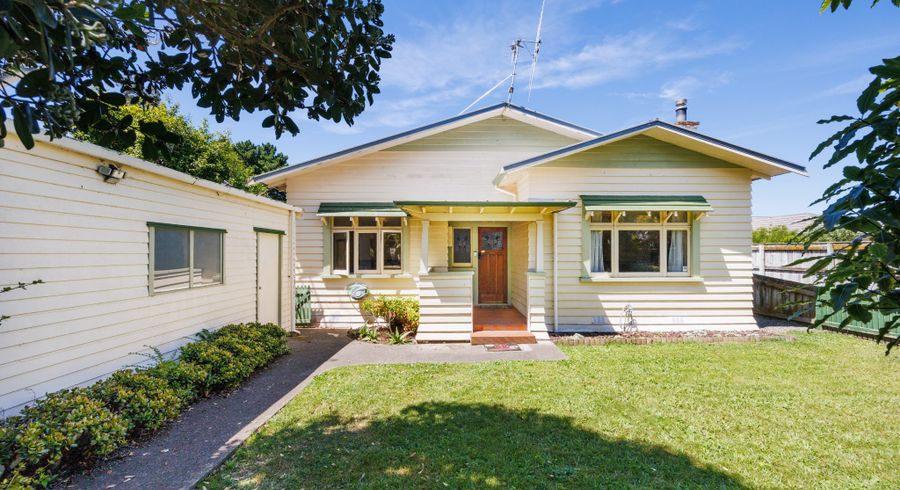  at 24 Rainforth Street, Roslyn, Palmerston North, Manawatu / Whanganui