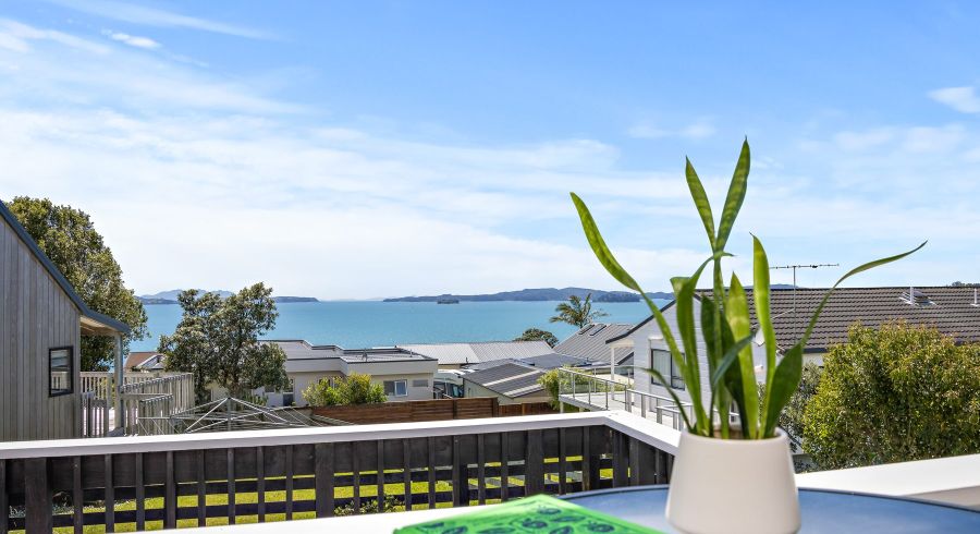  at 8 Mariners Grove, Algies Bay, Warkworth