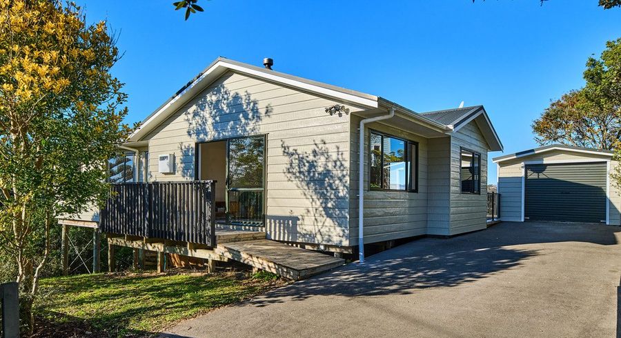  at 3 Makora Grove, Paremata, Porirua, Wellington