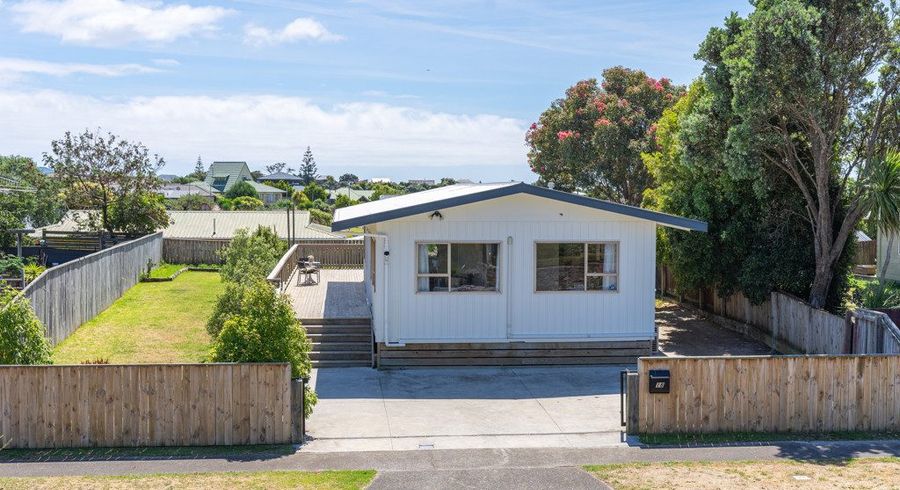  at 18 Hicks Crescent, Waikanae Beach, Waikanae