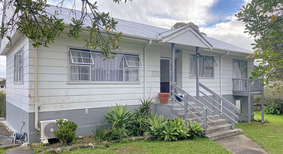  at 25 Fitzherbert Avenue, West Harbour, Waitakere City, Auckland