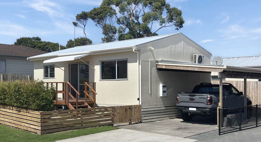  at 25 West Harbour Drive, West Harbour, Auckland