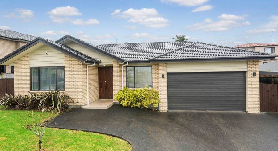  at 17 Ohau Court, Fairview Heights, North Shore City, Auckland