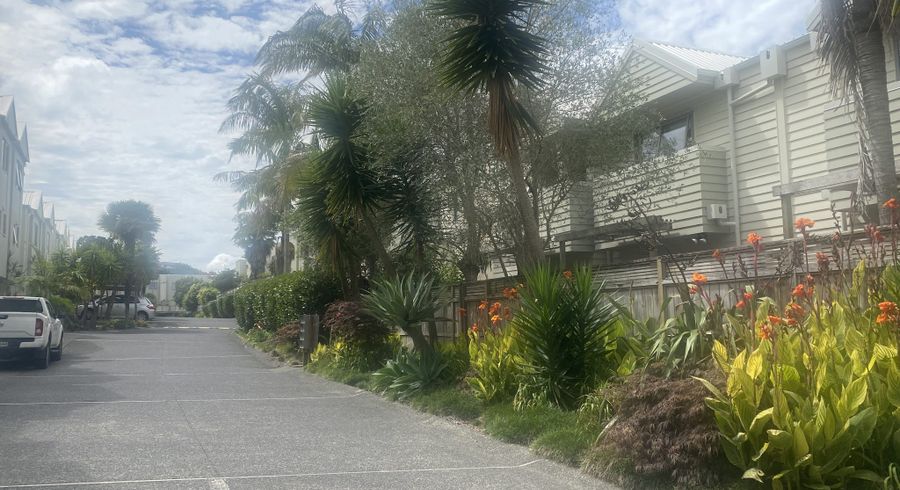  at 28/21 Hunters Park Drive, Three Kings, Auckland City, Auckland