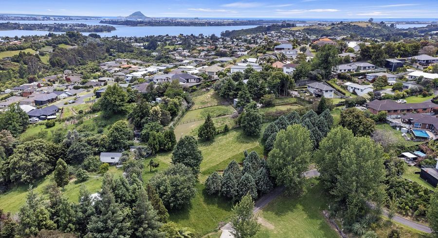  at 8 Flight Valley Way, Welcome Bay, Tauranga