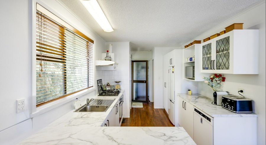  at 27 Exeter Crescent, Pirimai, Napier