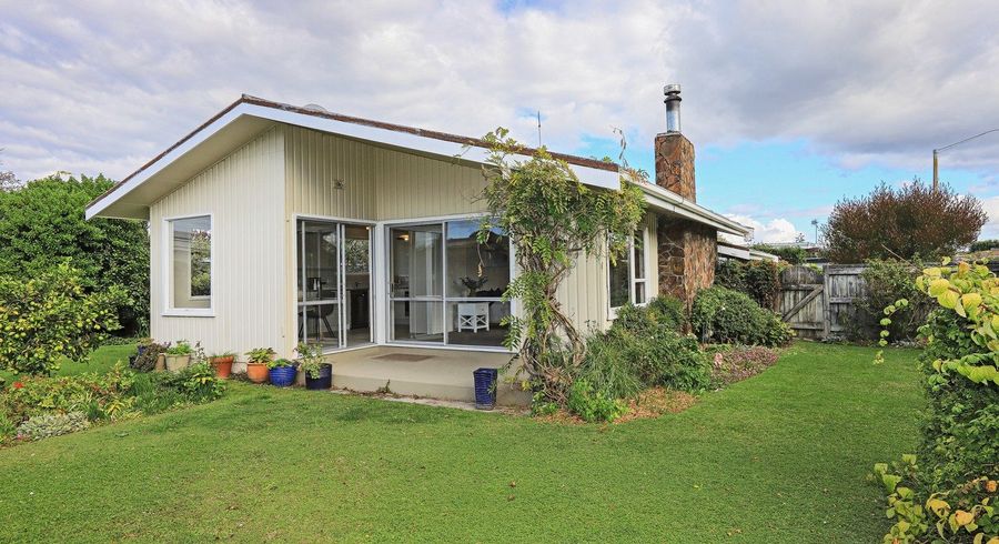  at 6 Roskilda Crescent, Taradale, Napier