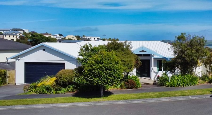  at 39 Lanyon Place, Whitby, Porirua