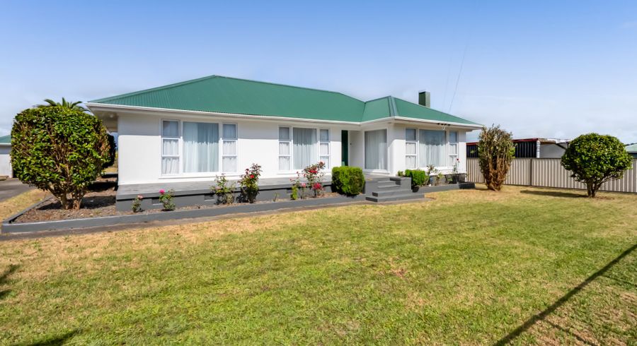  at 5784 South Road, Opunake, South Taranaki, Taranaki