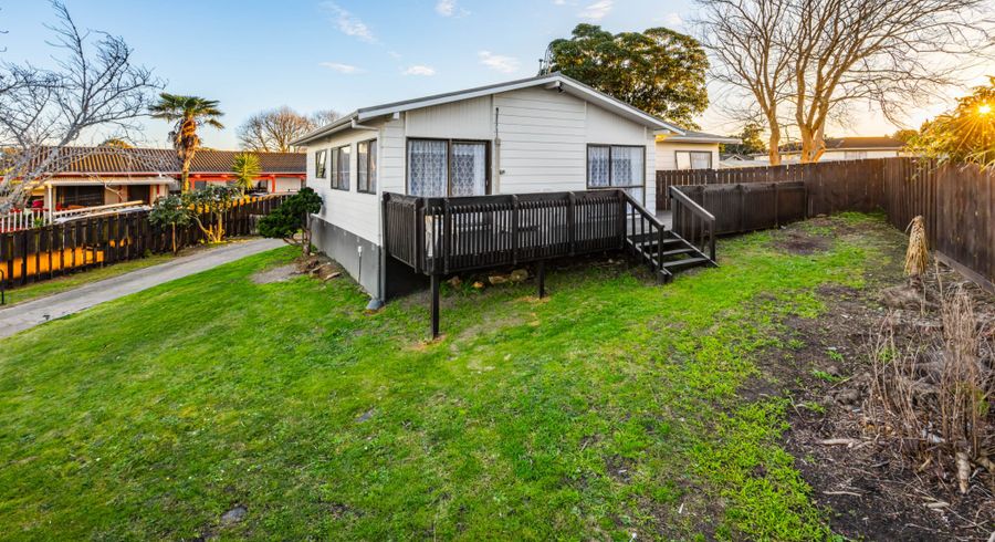  at 16 Limond Street, Randwick Park, Manukau City, Auckland