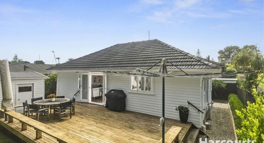  at 2/92 Kervil Avenue, Te Atatu Peninsula, Waitakere City, Auckland