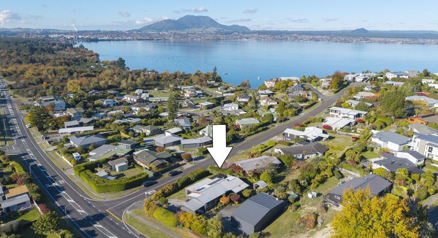  at 2 Scenic Heights, Acacia Bay, Taupo, Waikato